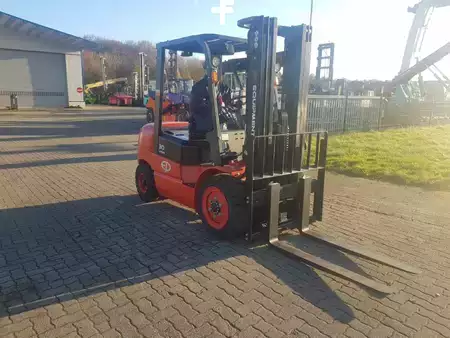 Elektro 4 Rad 2021  EP Equipment EFL302 (4)