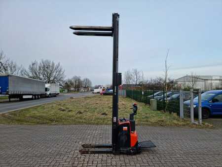 Pallet Stackers 2014  BT SWE120 (5)