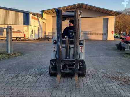 Carrelli elettrici 3 ruote 2014  Still RX20-18 (4)