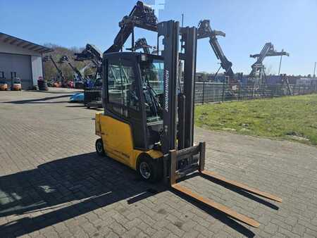 Elektro 4 Rad 2012  Jungheinrich EFG320 (4)
