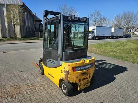 Elektro 4 Rad 2012  Jungheinrich EFG320 (5)