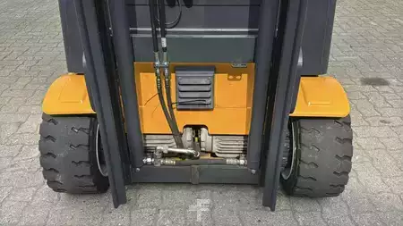 Carrelli elettrici 4 ruote 2012  Jungheinrich EFG320 (6)