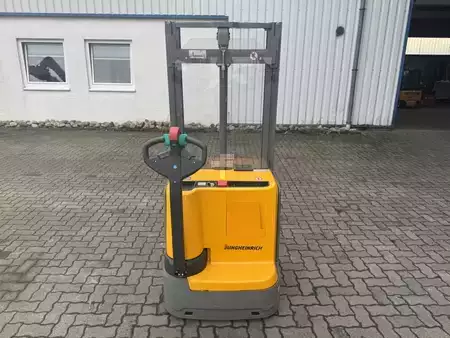 Stacker pedestre 2020  Jungheinrich EJC112z (4)