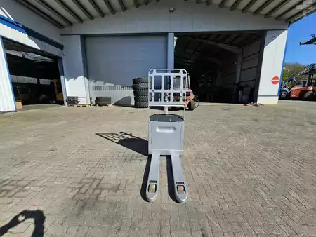 Lavtløftende truck 2022  Still EXU16 (4)