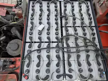 Electric - 4 wheels 2008  Linde E30-02 (10)