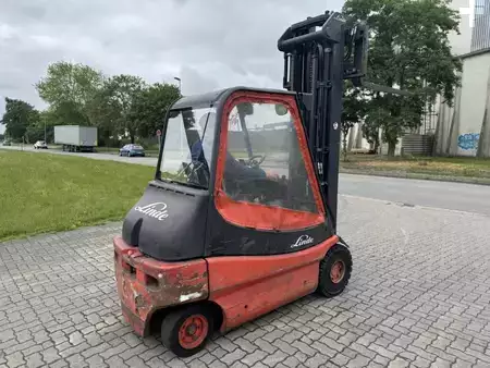 Electric - 4 wheels 2008  Linde E30-02 (4)
