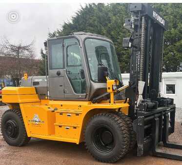 Diesel Forklifts - Hyundai 130D-9V (1)