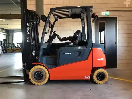 El truck - 4 hjulet 2024  Toyota 9FBM25T (1)