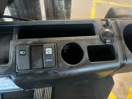 Elektro čtyřkolový VZV 2019  Yale ERP 30VL (5)