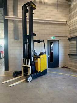 Reach Trucks 2017  Yale MR14 (1)