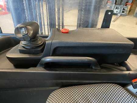 Reach Trucks 2017  Yale MR14 (5)