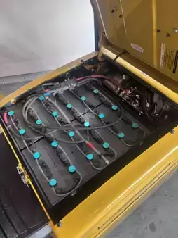Elektryczne 3-kołowe 2022  Yale 1800 VT (17)