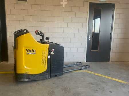 Transpalettes éléctriques 2023  Yale MP20X (2)