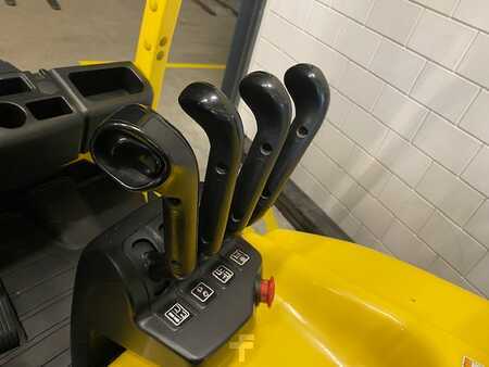 Eléctrica de 4 ruedas 2017  Hyster J5.0XN6 (2)