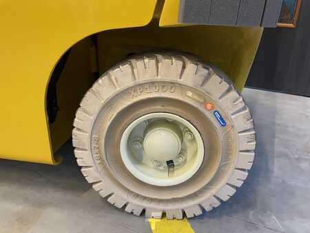 Electric - 4 wheels 2023  Yale ERP 25 VL (10)
