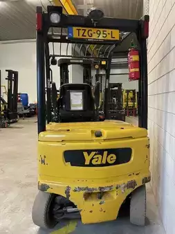 Chariots électriques à 4 roues 2018  Yale ERP 25VL (3)
