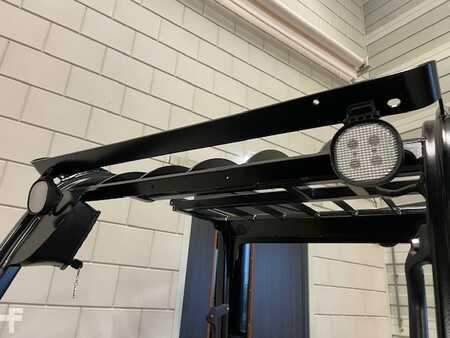 Electric - 3 wheels 2019  Yale ERP20 (7)