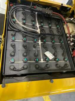 Electric - 3 wheels 2019  Yale ERP20 (8)