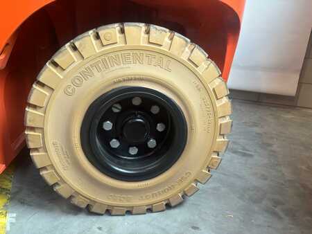 4-wiel elektrische heftrucks 2025  Toyota 8FBMT50 (11)