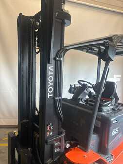 4-wiel elektrische heftrucks 2025  Toyota 8FBMT50 (8)