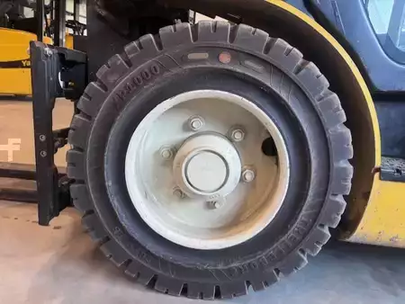 Dieselový VZV 2023  Yale 35VX (15)