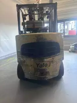 Empilhador a gás 2017  Yale GLC70VX (19)