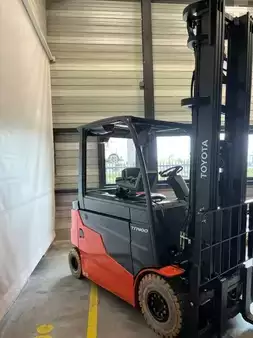 4-wiel elektrische heftrucks 2022  Toyota 9FBM25T (6)