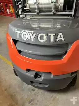LPG Forklifts 2021  Toyota 8FG45N (6)