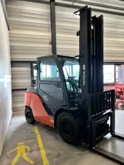 LPG Forklifts 2022  Toyota 8 FG45N (9)