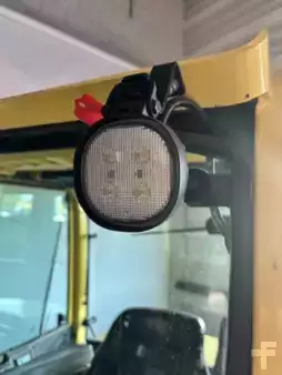 Carrelli elettrici 4 ruote 2019  Hyster J5.0XN (14)