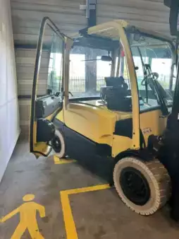 Carrelli elettrici 4 ruote 2019  Hyster J5.0XN (17)