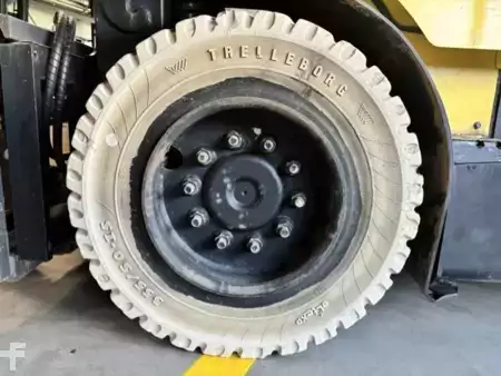 Carrelli elettrici 4 ruote 2019  Hyster J5.0XN (4)