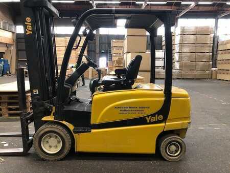Electric - 4 wheels 2011  Yale ERP 35VL (1)
