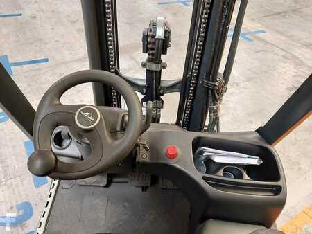 Carrelli elettrici 3 ruote 2019  Linde E16 (3)