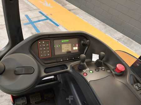 Carrelli retrattili 2016  Linde R14 HD 1270mm (3)