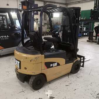 Chariots électriques à 4 roues 2010 CAT Lift Trucks EP20CN (3)