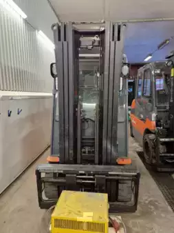 El Truck - 4-hjul 2013  Toyota 8FBMKT20 (2)