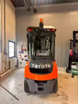 Dieseltruck 2017  Toyota 02-8FDF25 (3)