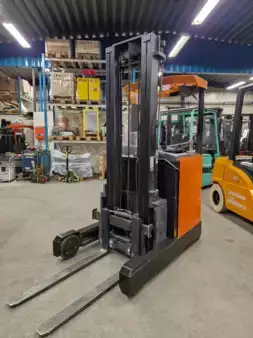 Skjutstativtruck 2010  BT BT RRE160M (1)