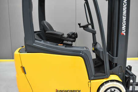 Elektromos 3 kerekű 2019  CAT Lift Trucks 2ET3500 (3)