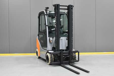 LPG Forklifts 2020  Still RX 70-20 T (1)
