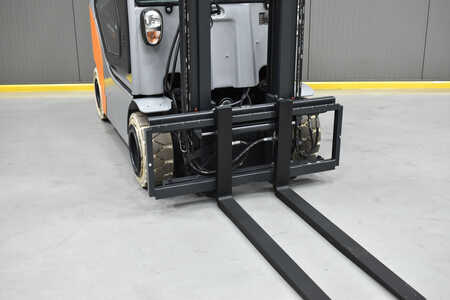 LPG Forklifts 2020  Still RX 70-20 T (5)