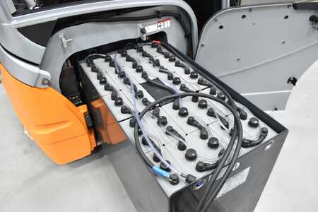 3-wiel elektrische heftrucks 2012  Still RX 20-14 (7) 