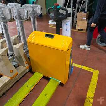 Transpallet elettrici 2025  Jungheinrich EJE 116 (4)