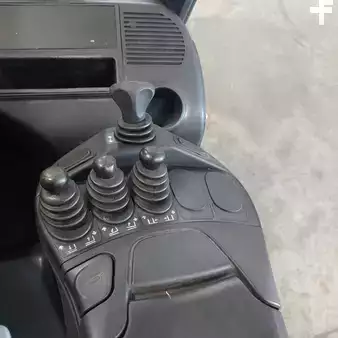 Carrelli elettrici 4 ruote 2019  Linde E20PL-02 (6)