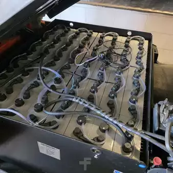 Carrelli elettrici 4 ruote 2015  Linde E25L (6)