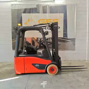 Carrelli elettrici 3 ruote 2020  Linde E16-02 (1)