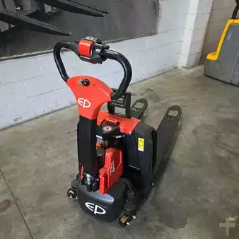 Transpallet elettrici 2025  EP Equipment F4201 (3)