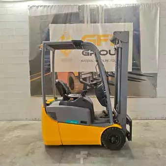 Carrelli elettrici 3 ruote 2017  Jungheinrich EFG 115 SP 360ZT (8)