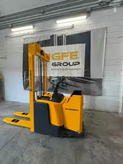Stacker de condutor em pé 2015  Jungheinrich ERC 212 115 360 ZT (6)